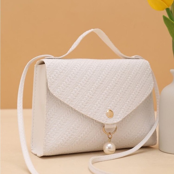 ⚠️Clearance Solid Mini White Crossbody Bag - Picture 5 of 6